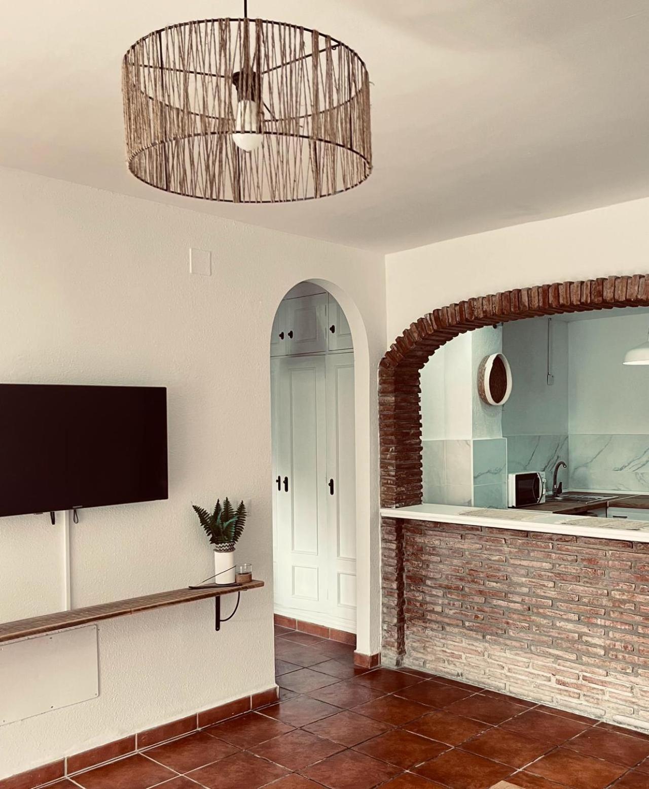 Апартаменты Apartamento Pueblo Evita Бенальмадена Экстерьер фото
